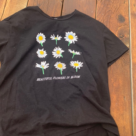 Sunflower graphic tee - Picture 1 of 1